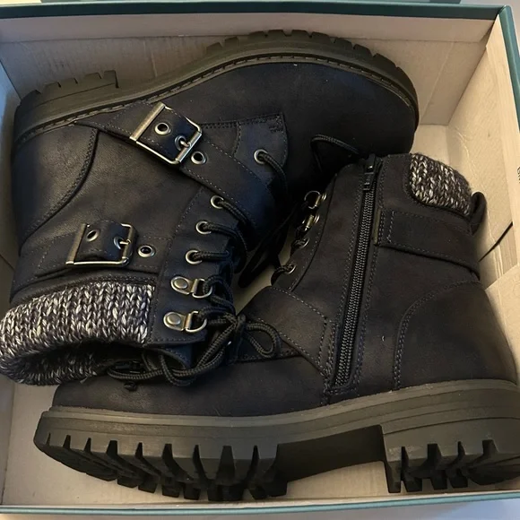 Cliff By White Mountain Woman’s Boots Size 7.5 NIB - Picture 7 of 10